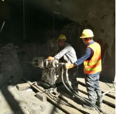 二道水下抗分散灌浆料特点 水下不分散注浆料介绍